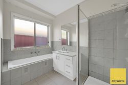 8 Papillon Parade, Tarneit VIC 3029, Australia