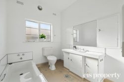 320 Park St, New Town TAS 7008, Australia