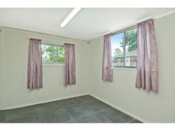8 Poppy St, Kingston QLD 4114, Australia