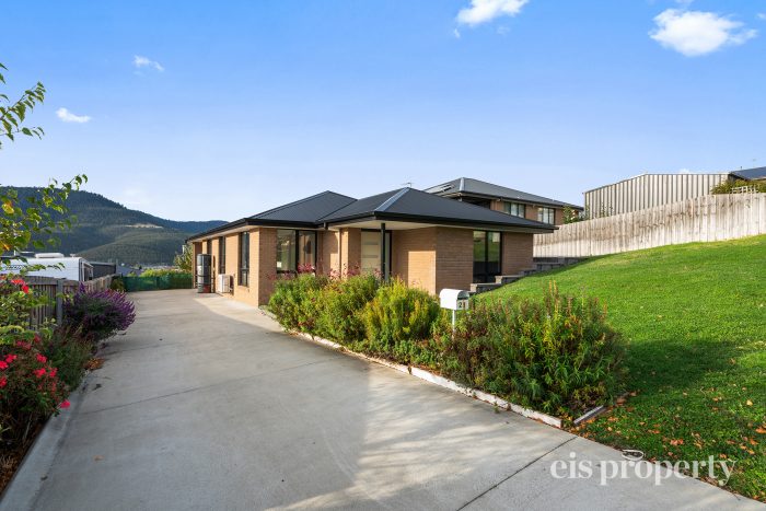 21 Poulters Rd, New Norfolk TAS 7140, Australia