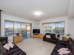 6 Aralia Pl, Dianella WA 6059, Australia