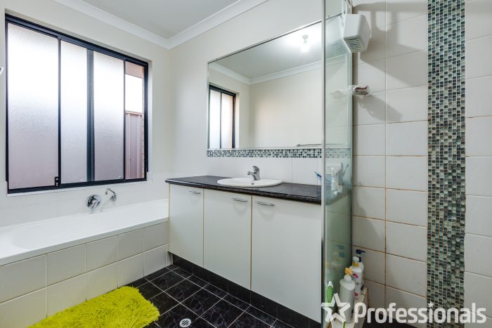 81 Rangeview Rd, Landsdale WA 6065, Australia