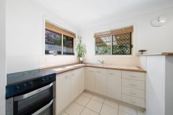 59 Jindabyne Cct, Forest Lake QLD 4078, Australia