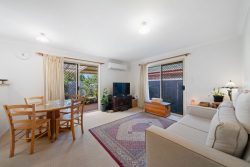 59 Jindabyne Cct, Forest Lake QLD 4078, Australia