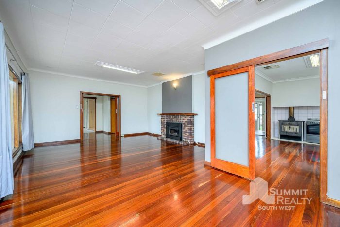 20 Shines Cres, Brunswick WA 6224, Australia
