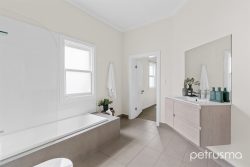 22 Risdon Rd, New Town TAS 7008, Australia