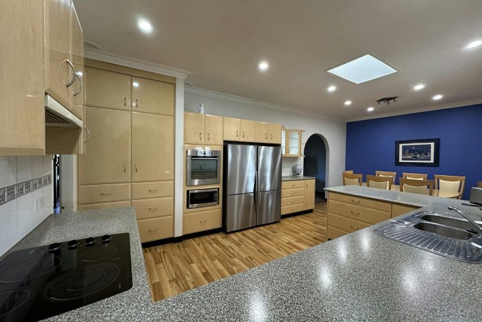 17 Rogers Ave, Katanning WA 6317, Australia