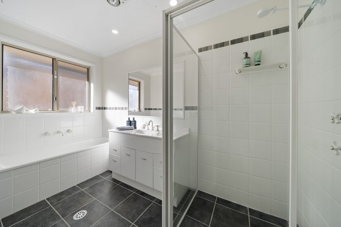 52 Shoobridge Cct, Dunlop ACT 2615, Australia