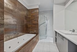 05 Simcoe Ave, Seaford Meadows SA 5169, Australia
