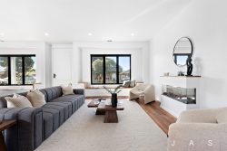 49 Suffolk St, West Footscray VIC 3012, Australia