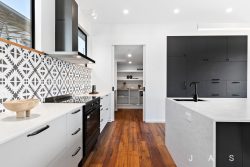 49 Suffolk St, West Footscray VIC 3012, Australia