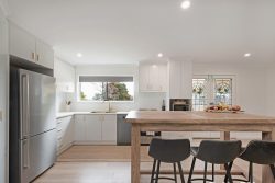 41 Tempe Cres, Googong NSW 2620, Australia