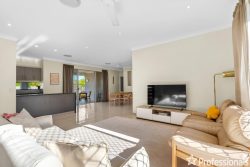 11 The Entrance, Kewarra Beach QLD 4879, Australia