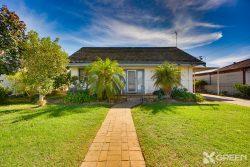 34 Churchill Ave, Dudley Park WA 6210, Australia