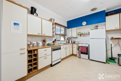 34 Churchill Ave, Dudley Park WA 6210, Australia