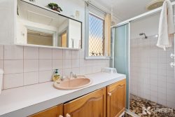 34 Churchill Ave, Dudley Park WA 6210, Australia
