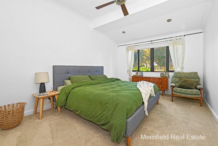 16 Wansbrough St, Spencer Park WA 6330, Australia