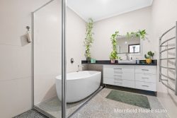 16 Wansbrough St, Spencer Park WA 6330, Australia