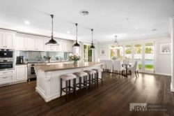 930 Waverley Rd, Wheelers Hill VIC 3150, Australia