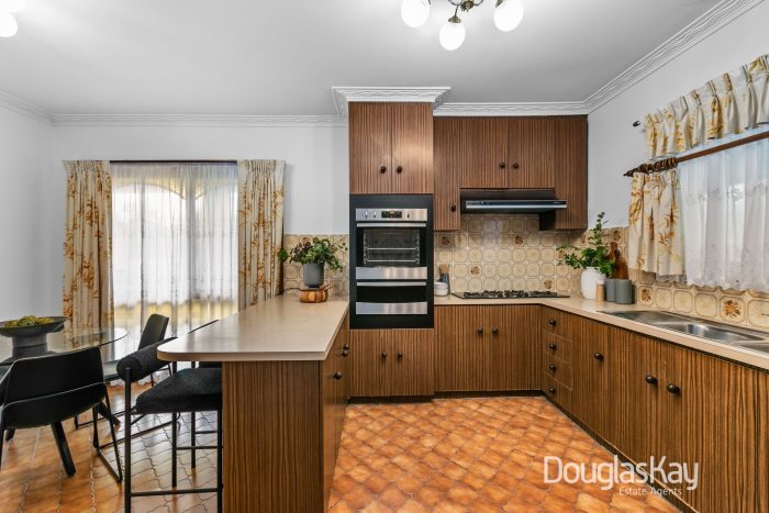 12 Wendy Way, Sunshine West VIC 3020, Australia
