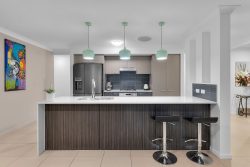 18 Wildwood Cct, Mango Hill QLD 4509, Australia