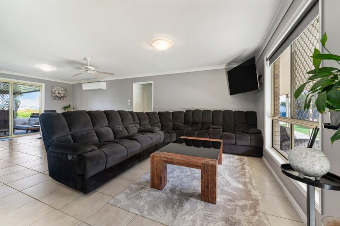 2 Willow View Ct, Kingsthorpe QLD 4400, Australia