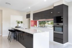 52A Hill Parade, Clontarf QLD 4019, Australia