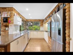 30 Adair Ave, Mount Nasura WA 6112, Australia
