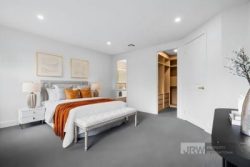 1&2/44 Delmore Crescent, GLEN WAVERLEY VIC, 3150, Australia