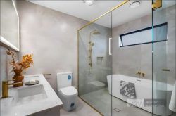 1&2/44 Delmore Crescent, GLEN WAVERLEY VIC, 3150, Australia