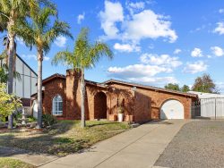 6 Angela St, Reynella SA 5161, Australia