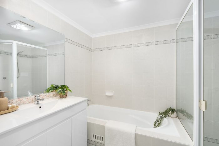 Unit 9/2A Walton Cres, Abbotsford NSW 2046, Australia