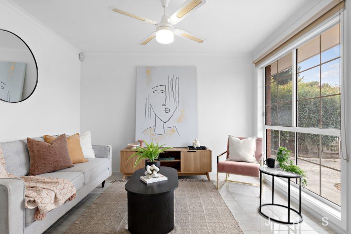 11 Barley Ct, Delahey VIC 3037, Australia