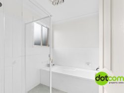 22 Belyando Cres, Blue Haven NSW 2262, Australia