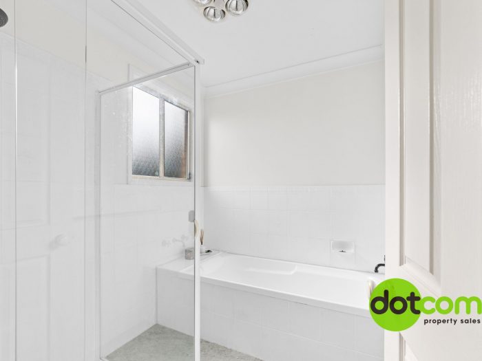 22 Belyando Cres, Blue Haven NSW 2262, Australia