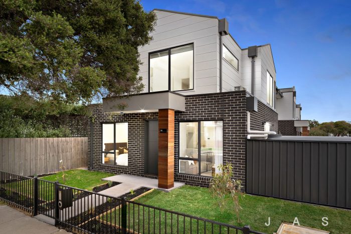 35 Blackshaws Rd, Newport VIC 3015, Australia