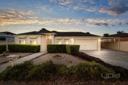 208 Brooklyn Rd, Brookfield VIC 3338, Australia