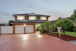 7 Bugong St, Prestons NSW 2170, Australia
