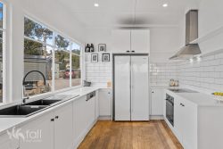 1C Auburn Rd, Kingston Beach TAS 7050, Australia