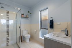 Unit 10/15 Capeview Cres, Hackham SA 5163, Australia