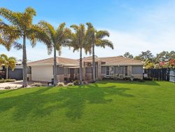 22 Seaway Parade, Toogoom QLD 4655, Australia