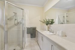 30 Coast Guard Rd, Seaford Meadows SA 5169, Australia