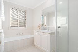 4-6 Cobb Court, Highton VIC 3216, Australia