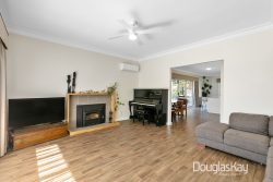 24 Couper-Angus Grove, Sunshine VIC 3020, Australia