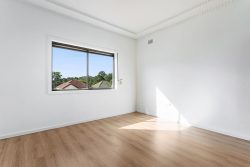 9 Cringila St, Cringila NSW 2502, Australia