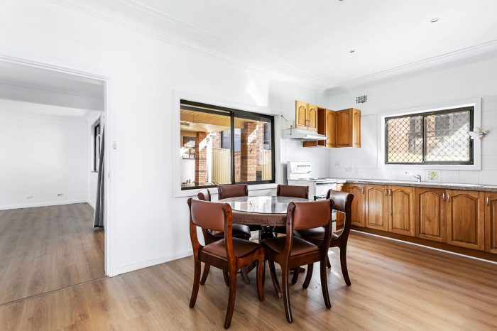 9 Cringila St, Cringila NSW 2502, Australia