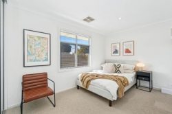 40 Crompton Dr, St Clair SA 5011, Australia