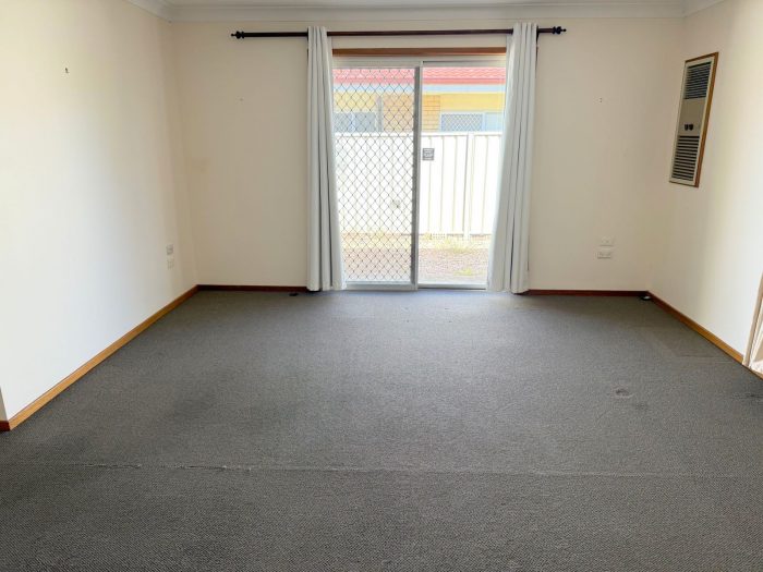 Unit 1/16 Cummins Ave, Moree NSW 2400, Australia