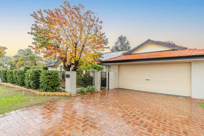 25 Unwin Ave, Wembley Downs WA 6019, Australia