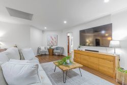 25 Unwin Ave, Wembley Downs WA 6019, Australia